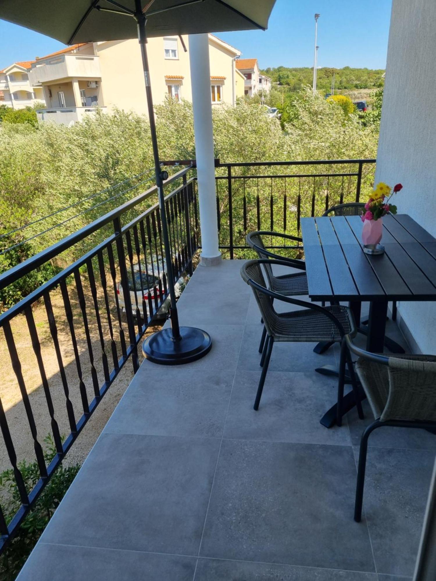 Apartment Oliva Krk Town Eksteriør bilde